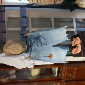 Gap Hi-Rise Button Fly Boyfriend Shorts